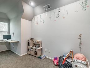 2404  Summer Court , Arlington Texas 76001