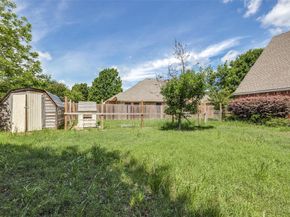 2404  Summer Court , Arlington Texas 76001