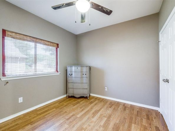 2404  Summer Court , Arlington Texas 76001