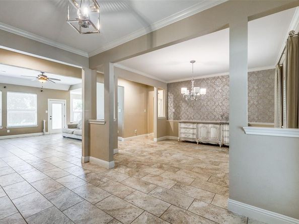 2404  Summer Court , Arlington Texas 76001