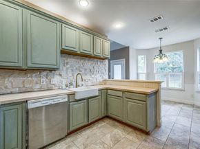 2404  Summer Court , Arlington Texas 76001