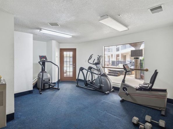 4800 W Lovers Lane  113, Dallas Texas 75209