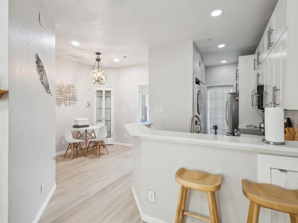 4800 W Lovers Lane  113, Dallas Texas 75209