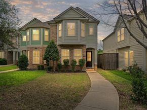 1209 N Bishop Avenue , Dallas Texas 75208