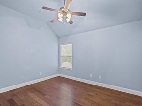 1209 N Bishop Avenue , Dallas Texas 75208