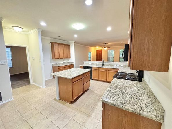 932  King George Lane , Savannah Texas 76227