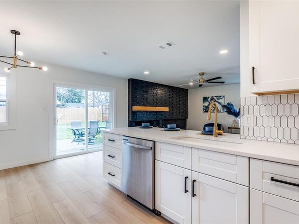 3741  Crown Shore Drive , Dallas Texas 75244