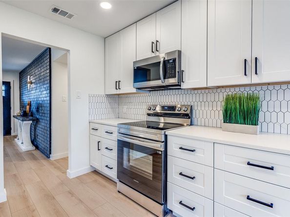 3741  Crown Shore Drive , Dallas Texas 75244
