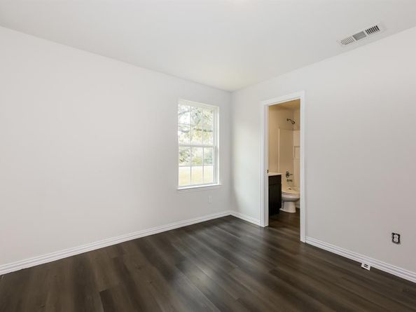 4813  Chapman Street , Fort Worth Texas 76105