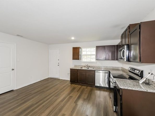 4813  Chapman Street , Fort Worth Texas 76105