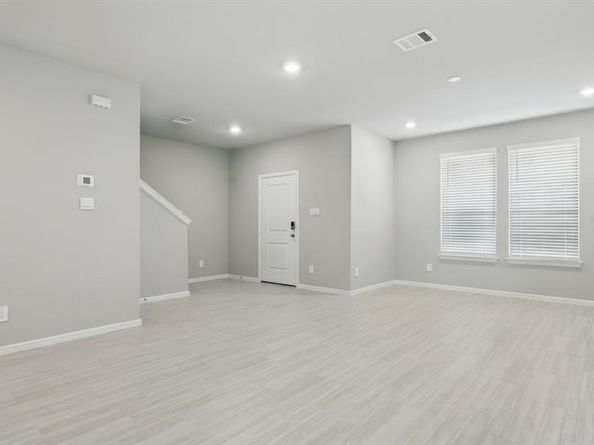 3053  PECAN FARM Lane , Fort Worth Texas 76140