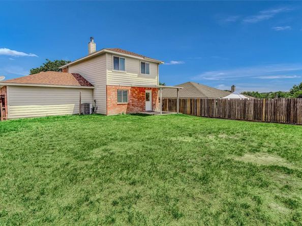 1626  Sax Leigh Drive , Dallas Texas 75241