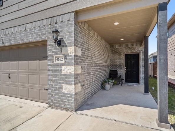 4652  Raleigh Dalton Road , Dallas Texas 75227