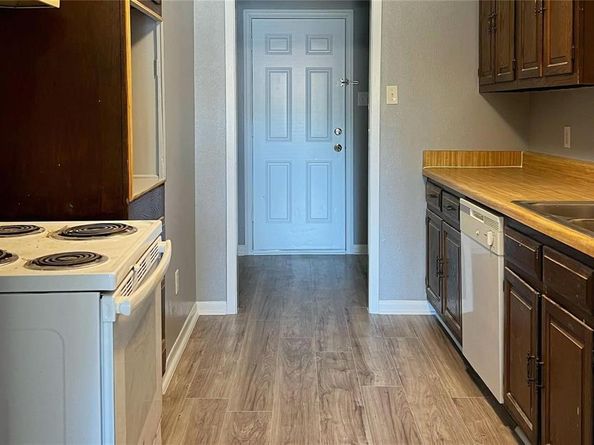 1409  Blackwell Drive , Irving Texas 75061