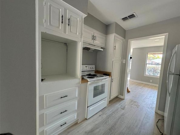 1409  Blackwell Drive , Irving Texas 75061