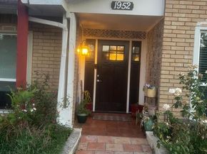 1952  Rambling Ridge Lane , Carrollton Texas 75007