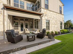 5495  Ashby Grove Street , Dallas Texas 75209
