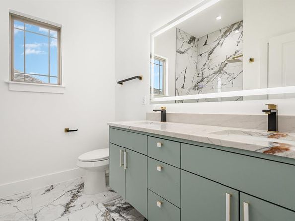 1022  Bow Street , Rockwall Texas 75087