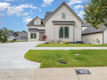 1022  Bow Street 
