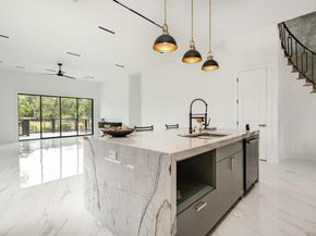 1022  Bow Street , Rockwall Texas 75087