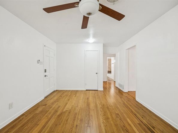 2445  Wildoak Drive , Dallas Texas 75228