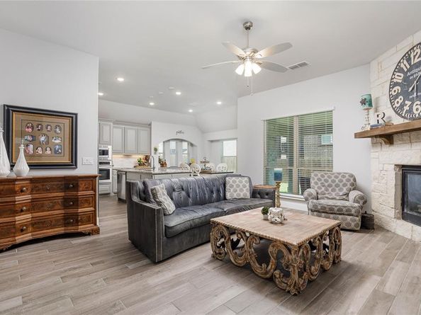 324  Roscoe Drive , Fate Texas 75087