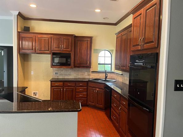 3406  Blue Forest Drive , Arlington Texas 76001