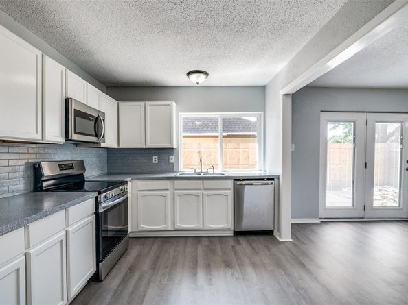 1829  Castle Drive , Garland Texas 75040