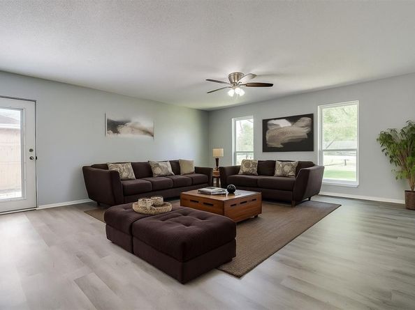 1829  Castle Drive , Garland Texas 75040