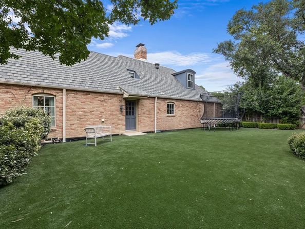 6710  Meadowcreek Drive , Dallas Texas 75254