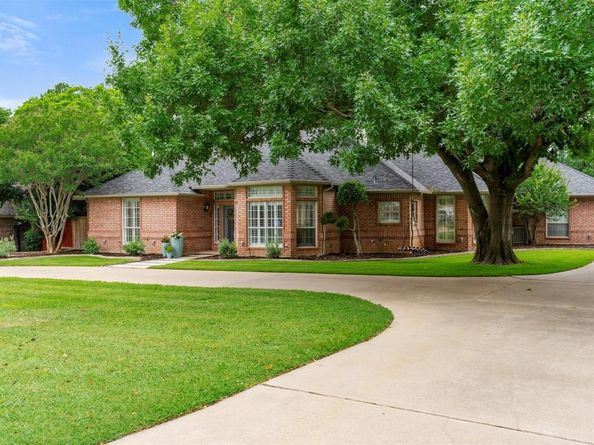 9120  Timber Oaks Drive , Fort Worth Texas 76179