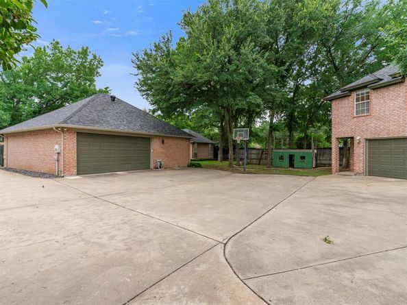 9120  Timber Oaks Drive , Fort Worth Texas 76179