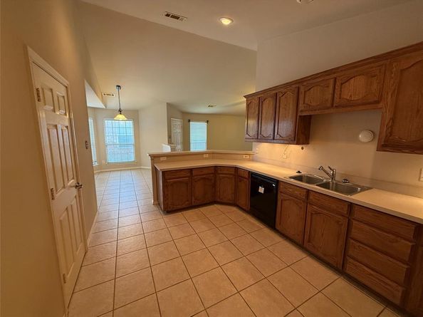 6437  Regina Drive , Fort Worth Texas 76131