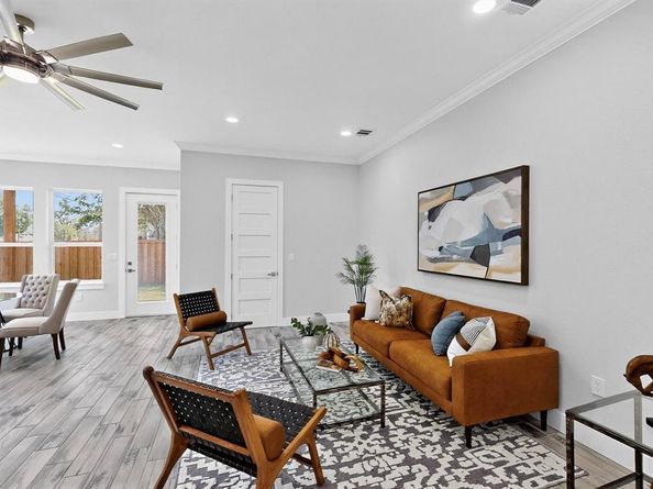 10916  Cade Road , Dallas Texas 75217