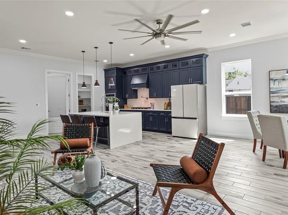 10916  Cade Road , Dallas Texas 75217