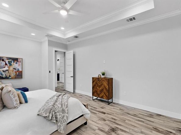 10916  Cade Road , Dallas Texas 75217