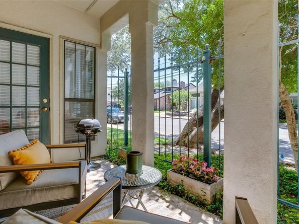 3105  San Jacinto Street  104, Dallas Texas 75204