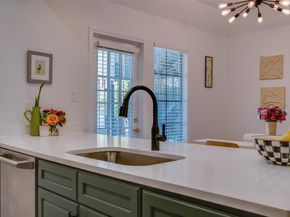 3105  San Jacinto Street  104, Dallas Texas 75204