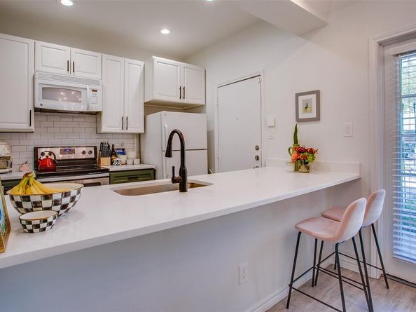 3105  San Jacinto Street  104, Dallas Texas 75204