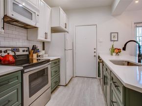 3105  San Jacinto Street  104, Dallas Texas 75204