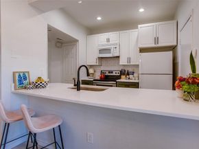 3105  San Jacinto Street  104, Dallas Texas 75204