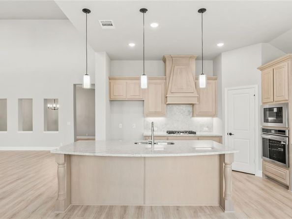 411  Atlas Cedar Drive , Glenn Heights Texas 75154