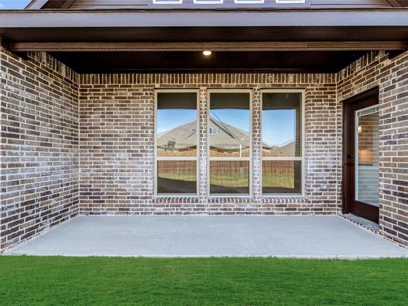 411  Atlas Cedar Drive , Glenn Heights Texas 75154