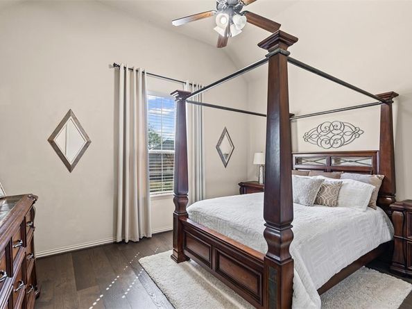 1675  Oak Ridge Drive , Corinth Texas 76210