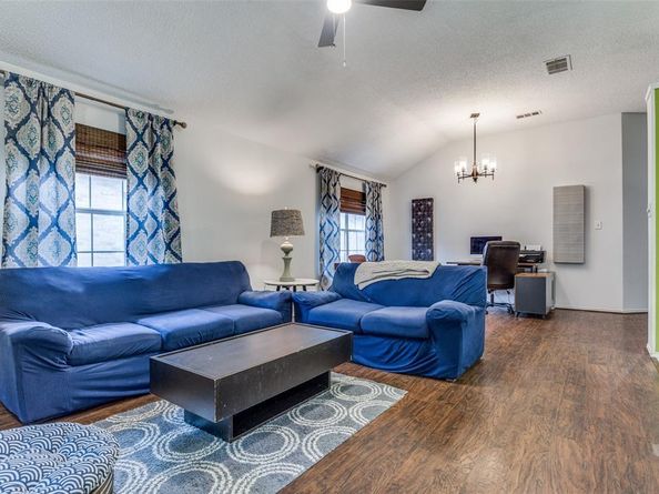 1321  Mill Wood Lane , Garland Texas 75040