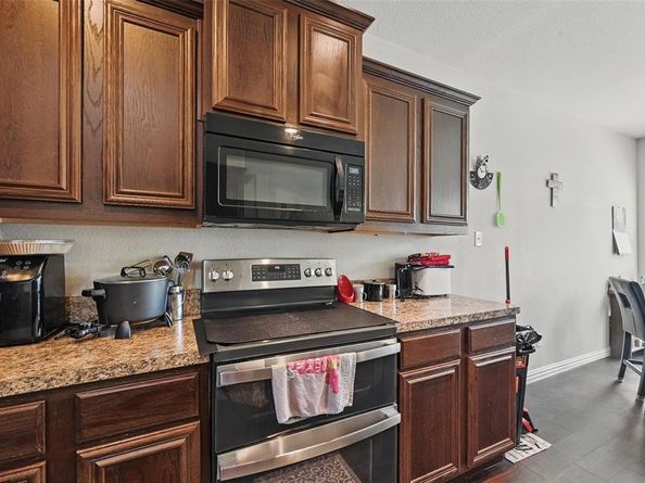 7530  Park Avenue , Forest Hill Texas 76140