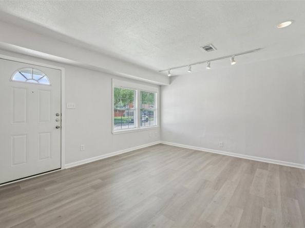 1320  Dale Drive , Garland Texas 75041