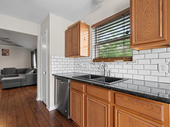 9936  Long Rifle Drive , Fort Worth Texas 76108