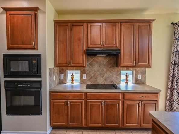 2811 S Serrano  , Grand Prairie Texas 75054