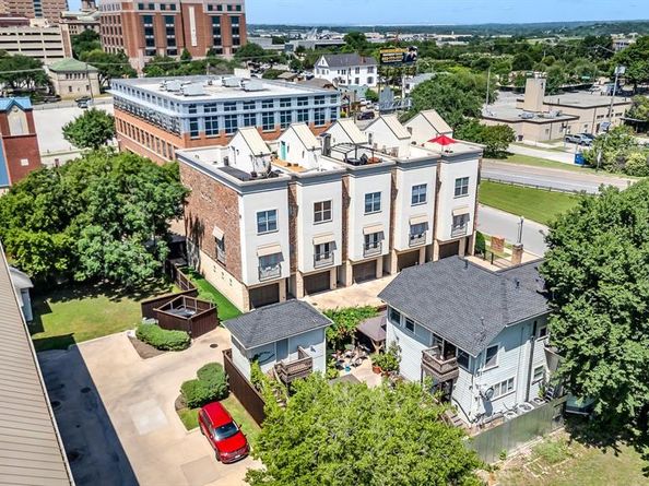100  Alread Court , Fort Worth Texas 76102